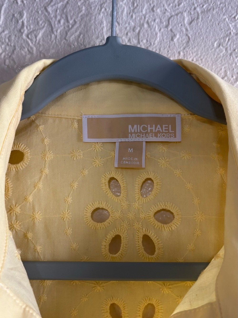 Michael Kors Yellow Eyelet Cotton Crop Shirt - Picture 5 of 8